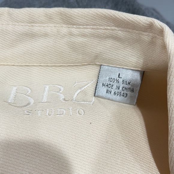 Gorgeous pure heavy silk man’s  shirt - Picture 5 of 5